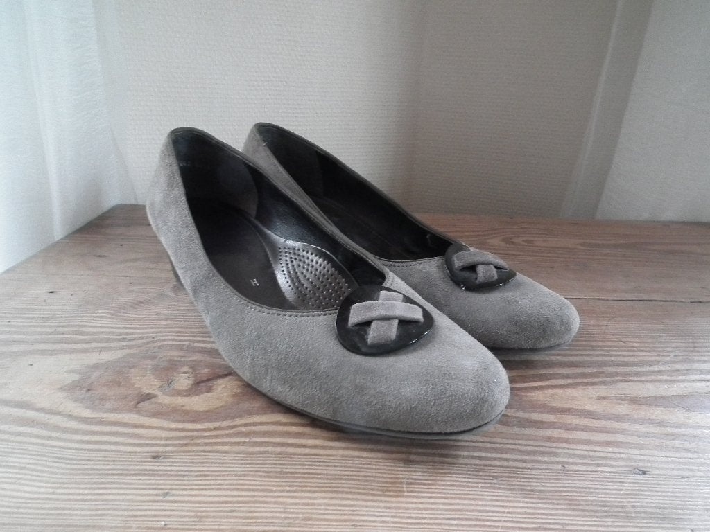 Schoenen voor dames. Maat 7 H (zeer goede staat), Kleding | Dames, Pumps, Verzenden, ARA femme, Grijs