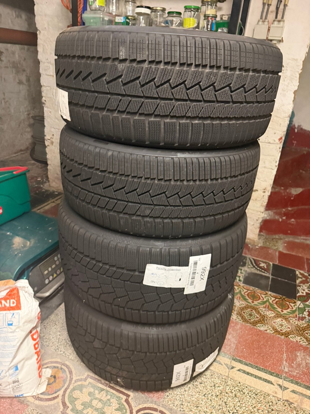 Pneus hiver comme neuf pour Porsche 992, Enlèvement, Pneus hiver, Pneu(s)