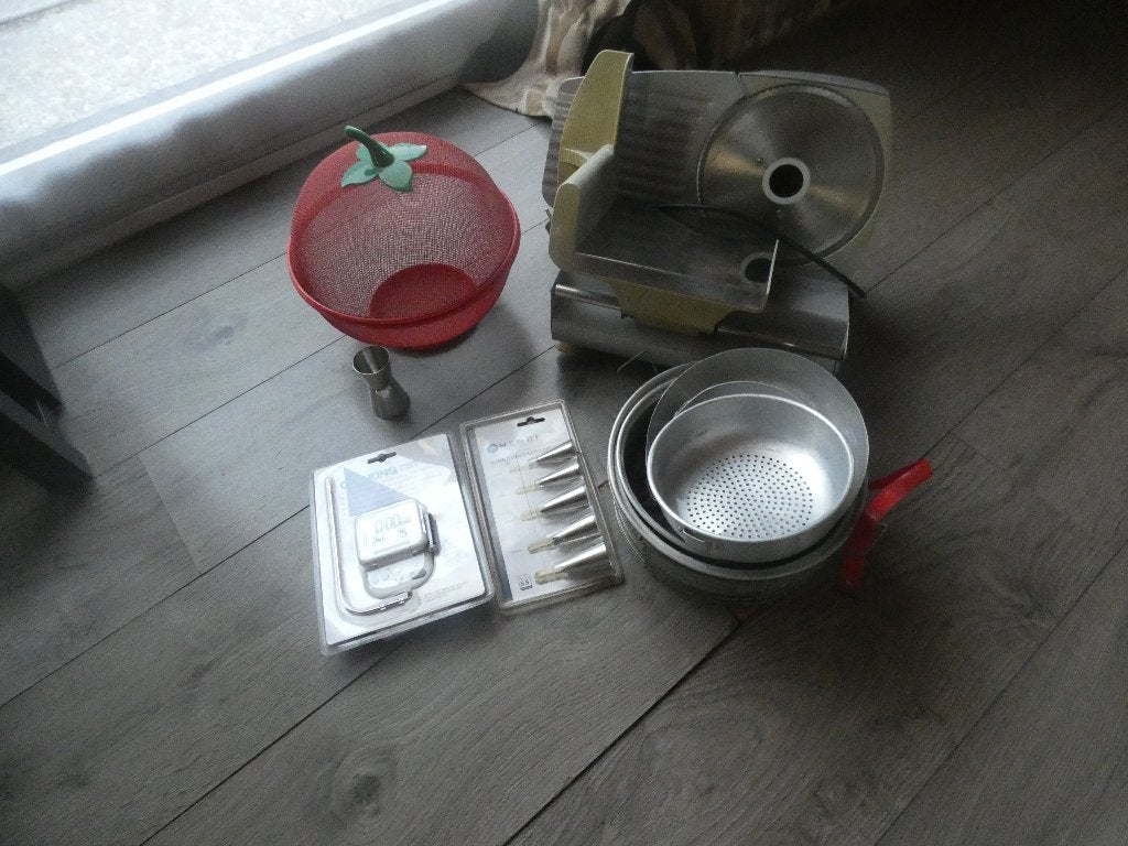 keukenmateriaal - divers (oa cooking thermo timer), Huis en Inrichting, Snijmachine, Ophalen, Zo goed als nieuw, Hendi