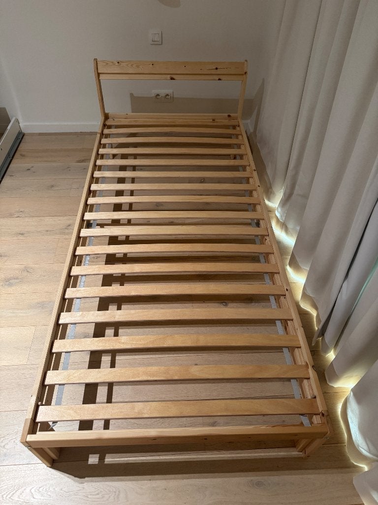 IKEA neiden bedframe + lattenbodem en matras, 85 à 100 cm, Enlèvement, Matelas, 180 cm ou plus