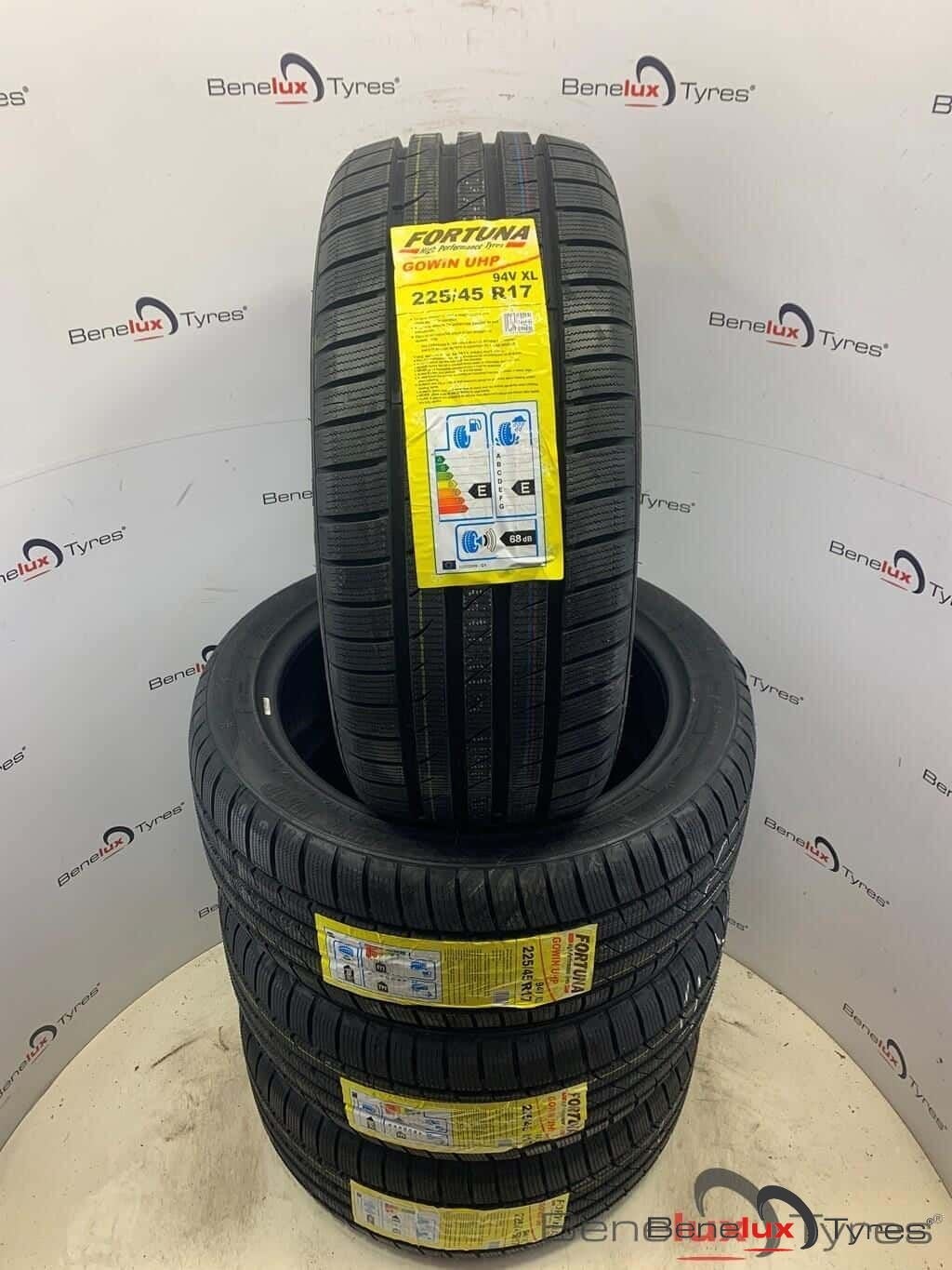 nieuw WINTER 225/45R17 225/45 R17 225/45/17 2254517 snow ZR, Auto-onderdelen, Ophalen, -, -, Nieuw