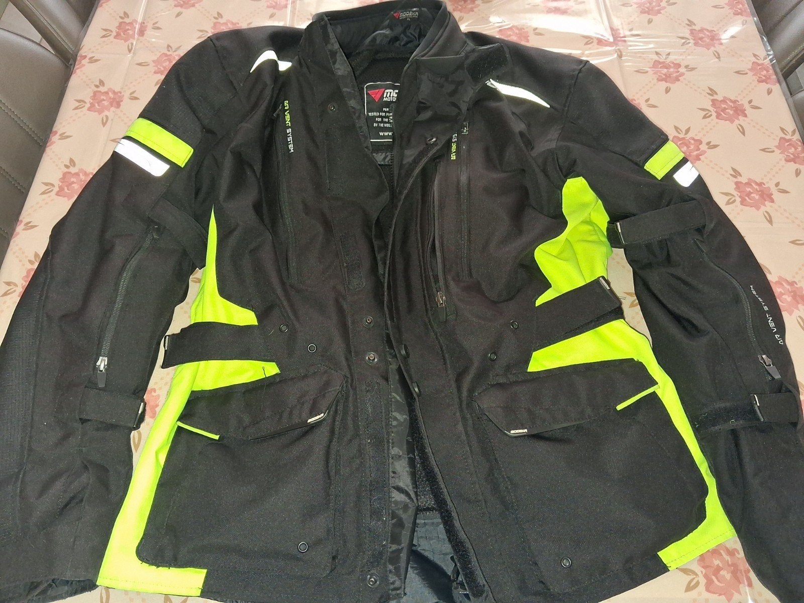 motorvest XL, Ophalen