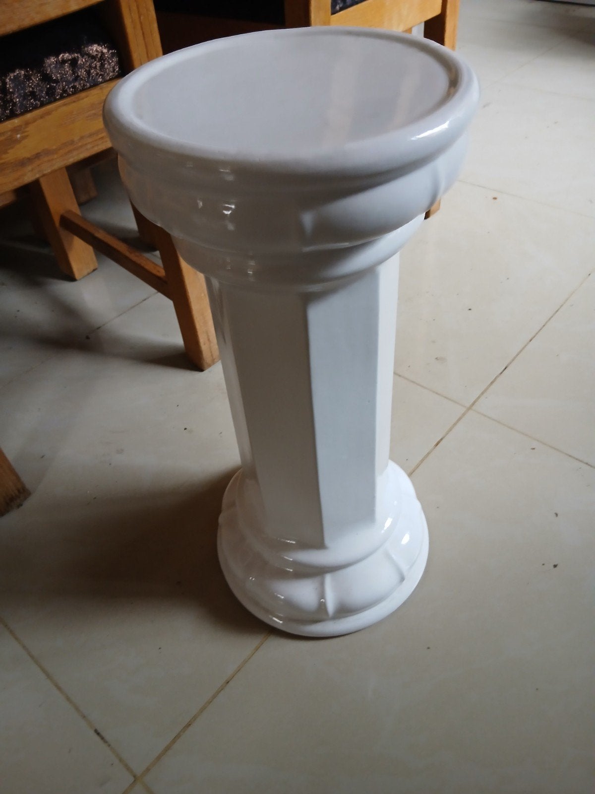 Prachtige vintage witte keramische plantenzuil / sokkel (52, Ophalen