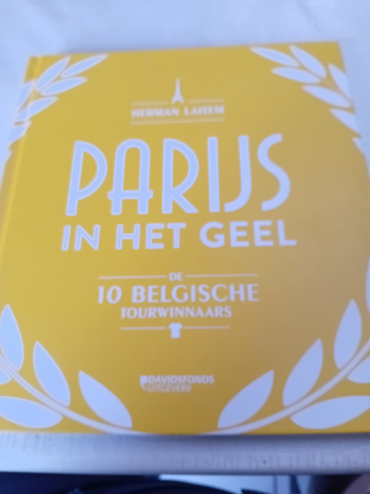 wielerboek parijs in het geel, Ophalen