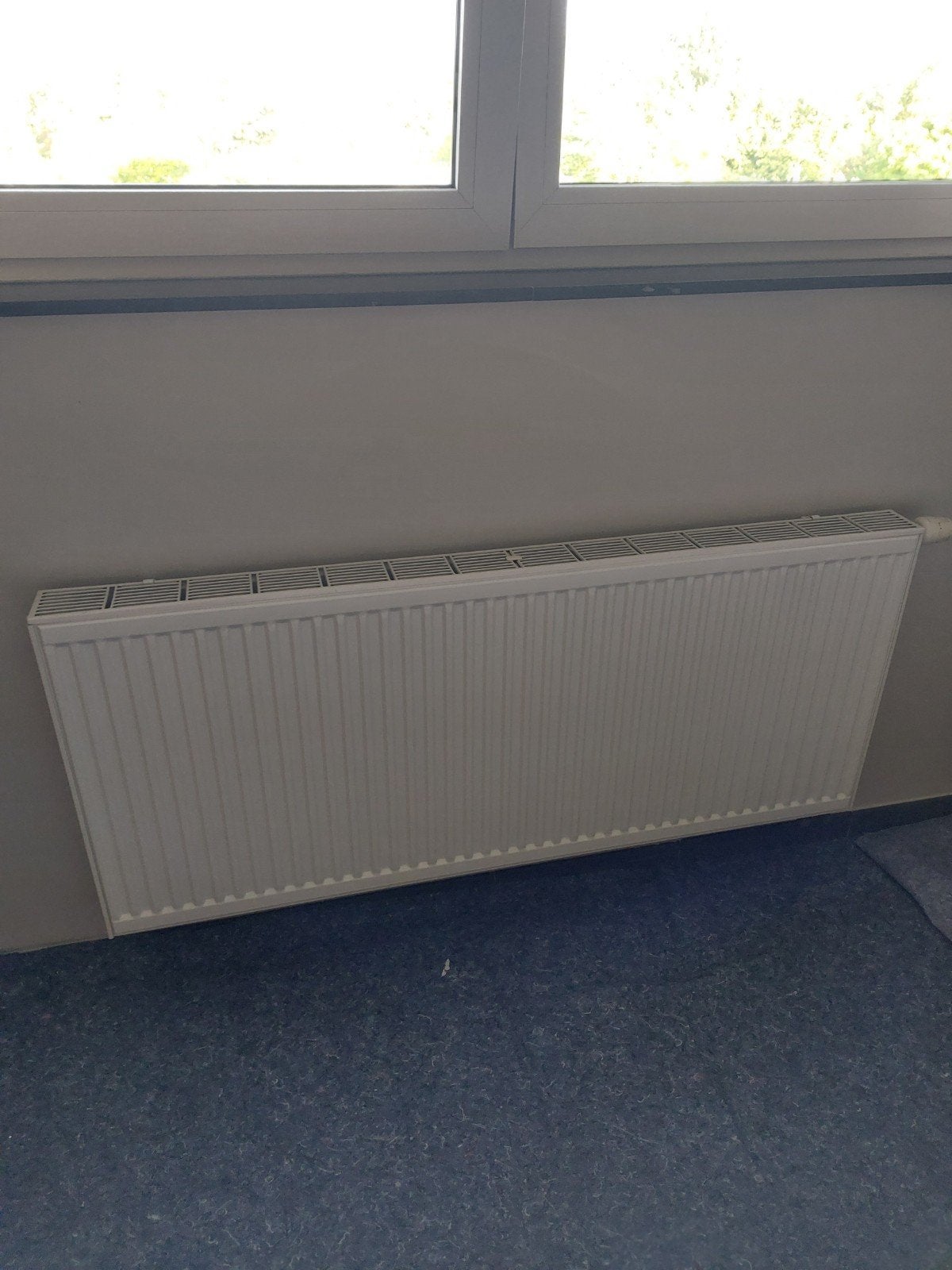 Radiatoren op gas - thermostatische kranen - 9 stuks, Enlèvement, Comme neuf, Radiateur