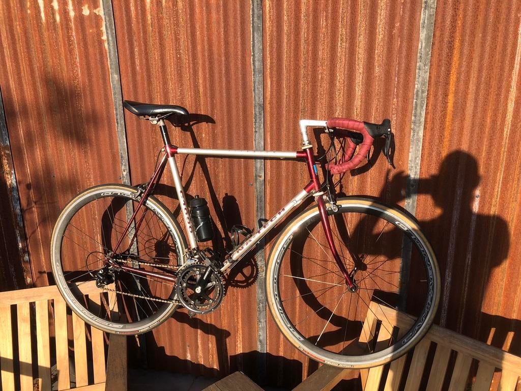 Titanium koersfiets dyna-tech, Fietsen en Brommers, Ophalen, Zo goed als nieuw, Titanium