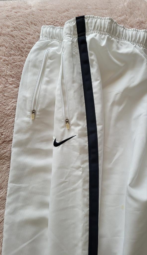 Broek Nike maat M, Enlèvement