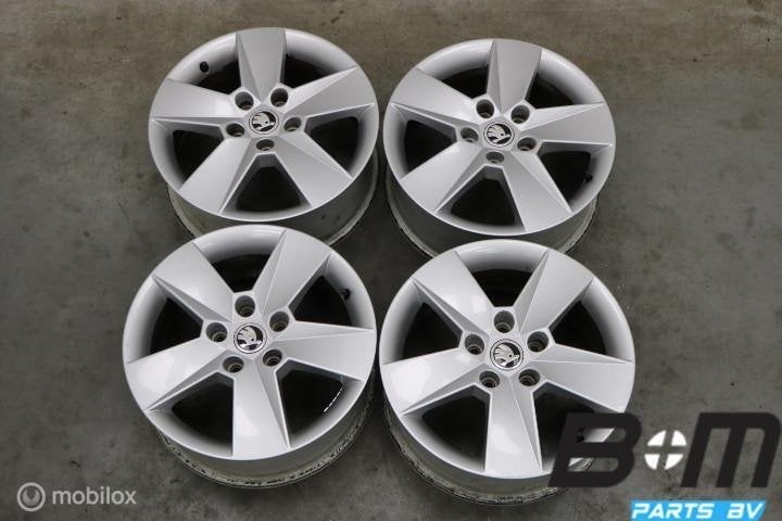 ORIGINEEL! 16 inch velgen Skoda Octavia MK3 5E! 5E0601025H, Auto-onderdelen, Banden en Velgen, Gebruikt, Velg(en), 16 inch, Personenwagen