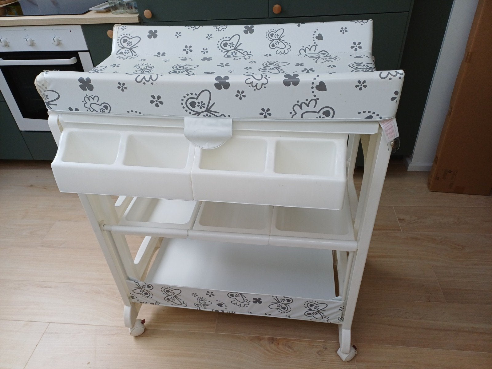 Table de change avec baignoire, Enlèvement, Utilisé