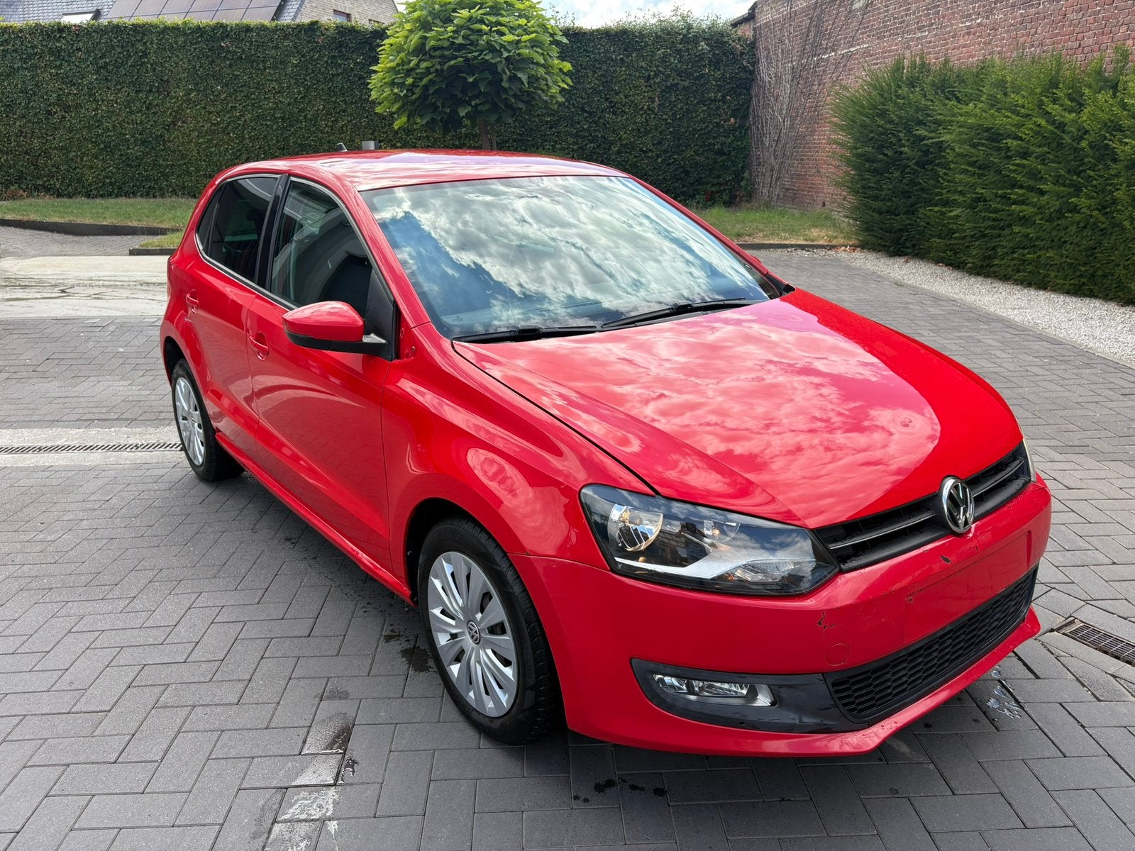 Volkswagen Polo 1.2 essence Prête à être immatriculé !, Autos, Rouge, Achat, Euro 6, Boîte manuelle