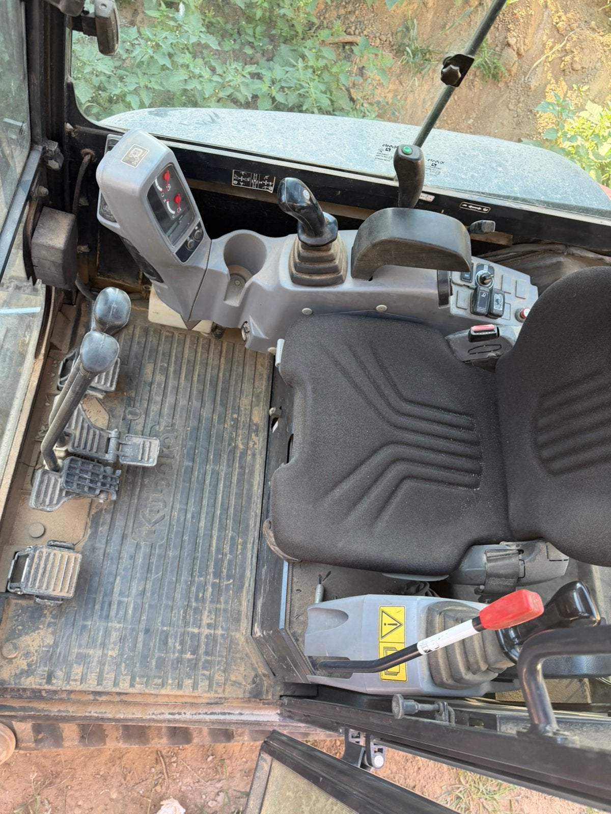 MINI-PELLE KUBOTA  KX 030-4, Enlèvement