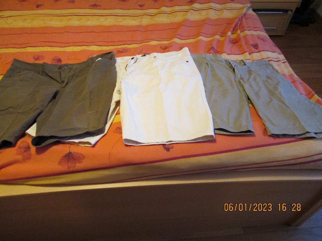 Bermuda homme., Enlèvement, Comme neuf