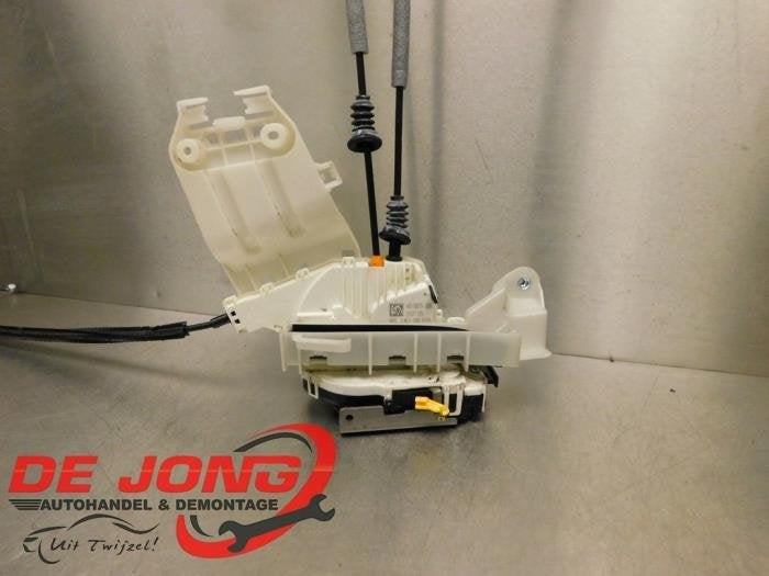 Serrure portière mécanique 4portes avant gauche d'un Jeep, Jeep, -, 3 mois de garantie, Utilisé
