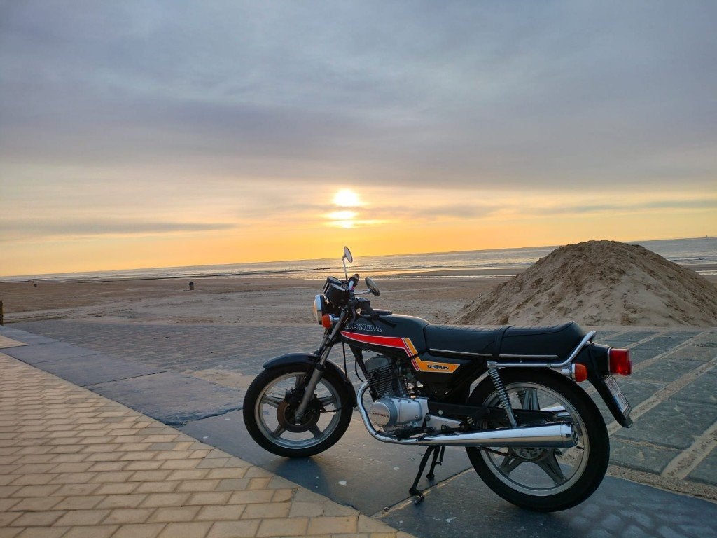 honda cb125 twin, 2 cilinders, Gebruikt, 125 cc, Toermotor