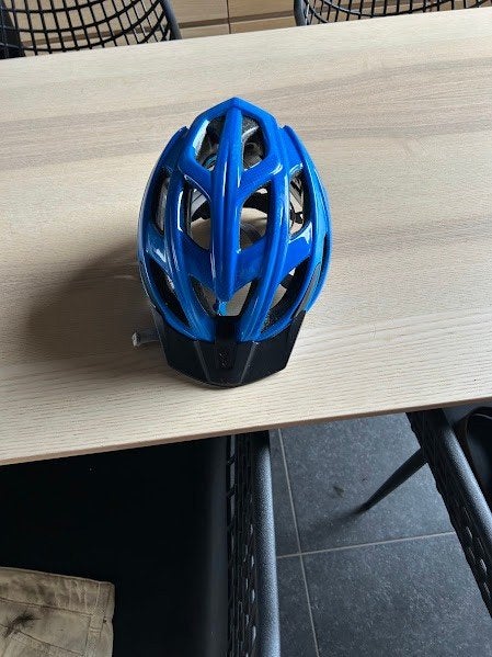 Specialized fietshelm, Fietsen en Brommers, Ophalen, Zo goed als nieuw, M, Specialized