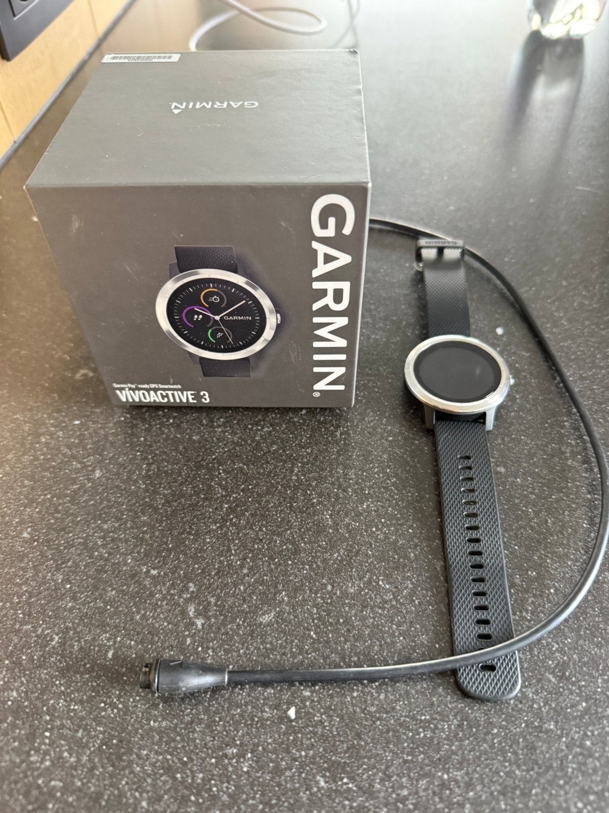 Garmin vivoactive 3, Handtassen en Accessoires, Ophalen, Zo goed als nieuw