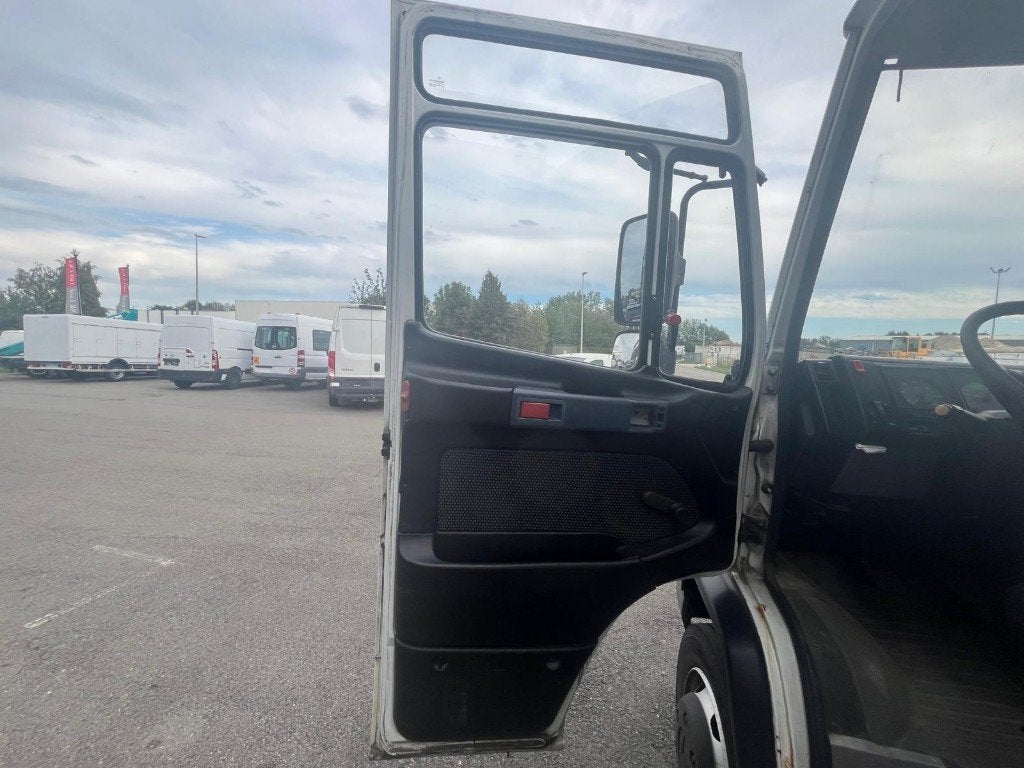 Mercedes Vario 0813 (Stock ID 39293) — 11