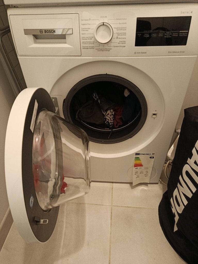 Bosch Series 4 wasmachine - 8 kg, 1400 tpm - Uitstekend, Ophalen, 1200 tot 1600 toeren, Gebruikt, Minder dan 85 cm