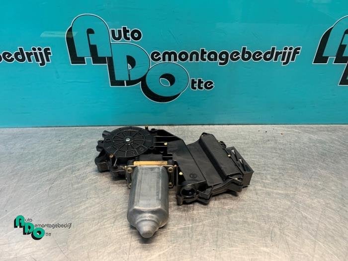 Moteur de vitre portière d'un Ford Galaxy, Autos : Pièces & Accessoires, -, 3 mois de garantie, -, -