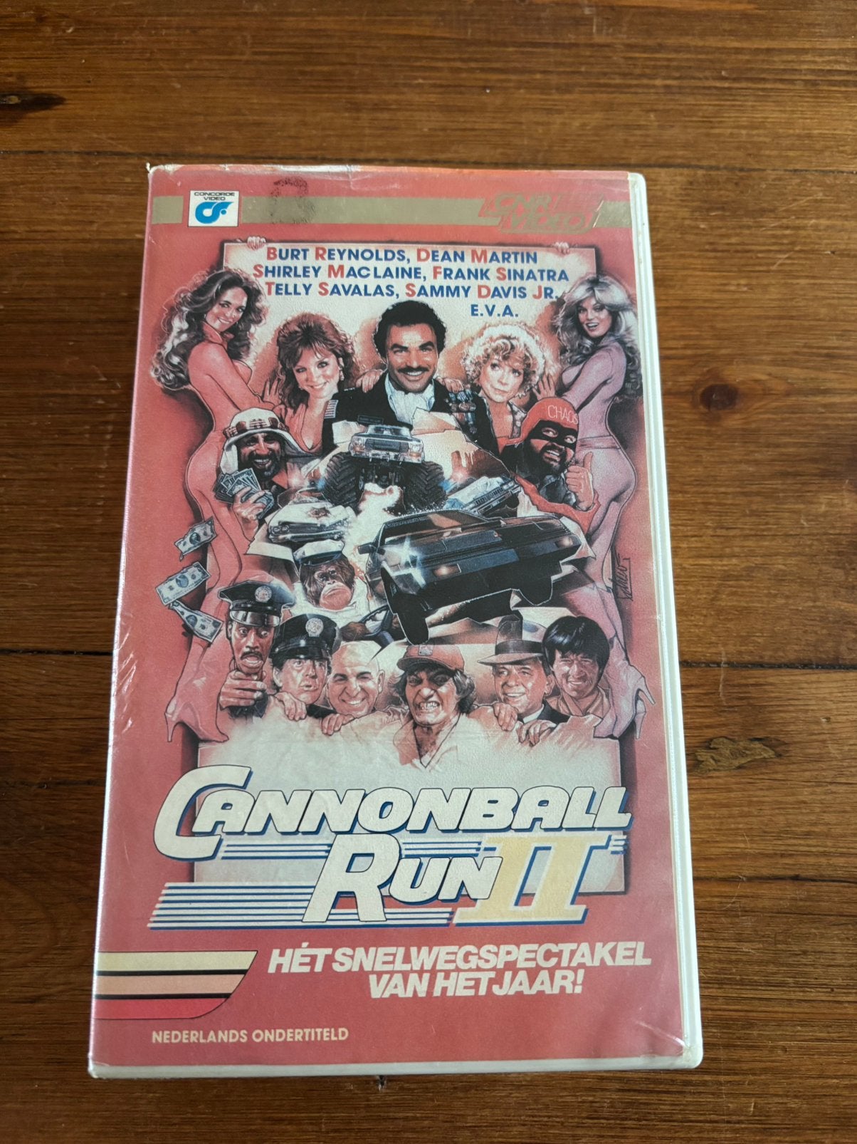 The cannonball run 2 Betamax, CD & DVD, VHS | Documentaire, TV & Musique, Enlèvement ou Envoi, Utilisé