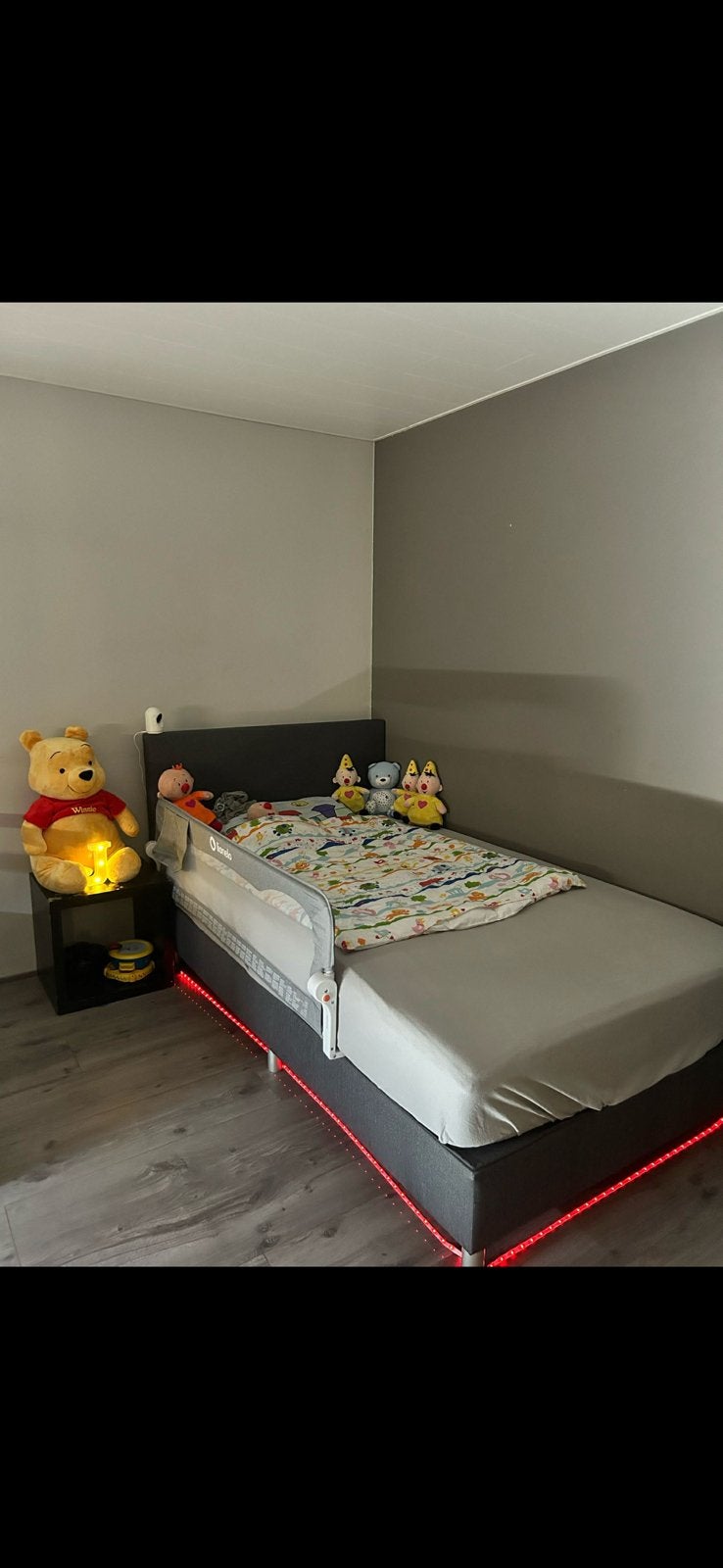 Bed zonder matras, Huis en Inrichting, Slaapkamer | Bedden, Ophalen, Zo goed als nieuw