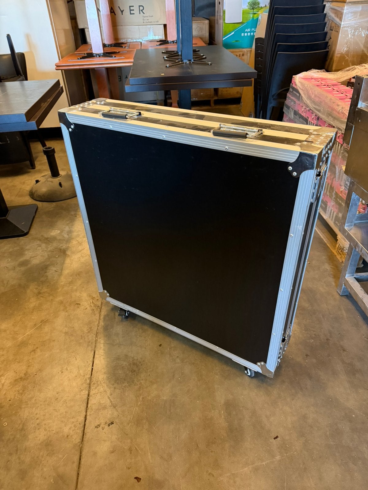Flightcase op wielen (83 x 91 x 20 cm), Ophalen, Zo goed als nieuw, Flightcase