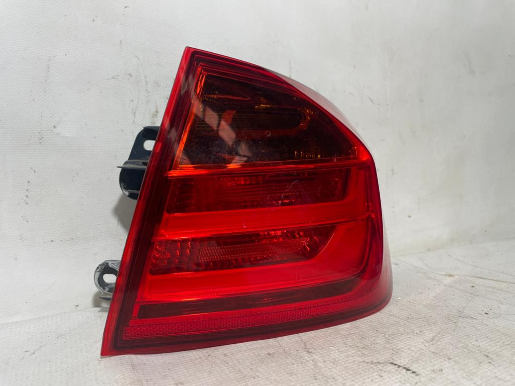 Feu arriere droit BMW F30 6321 7372784, Enlèvement, Utilisé, BMW