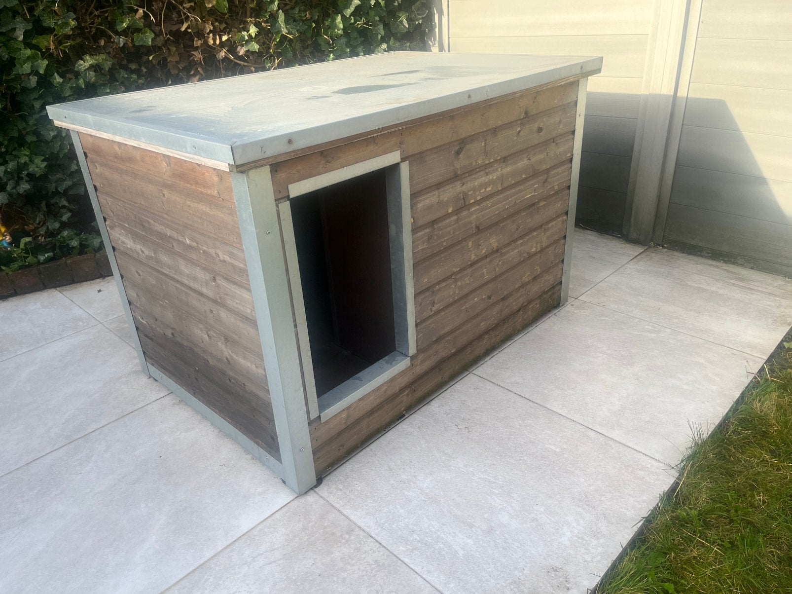 Geïsoleerd hondehok 120x78x80, Dieren en Toebehoren, Ophalen, Zo goed als nieuw