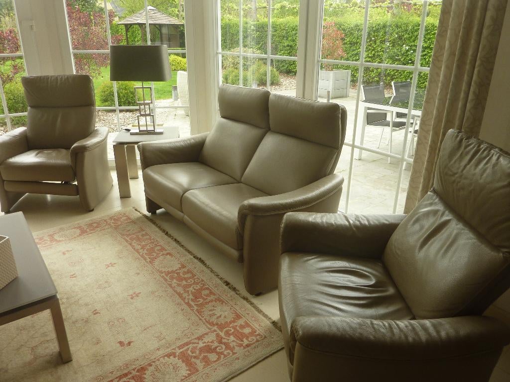 Salon en cuir Beige (2 places et 2 fauteuils relax), Enlèvement, Utilisé, Cuir, Modern