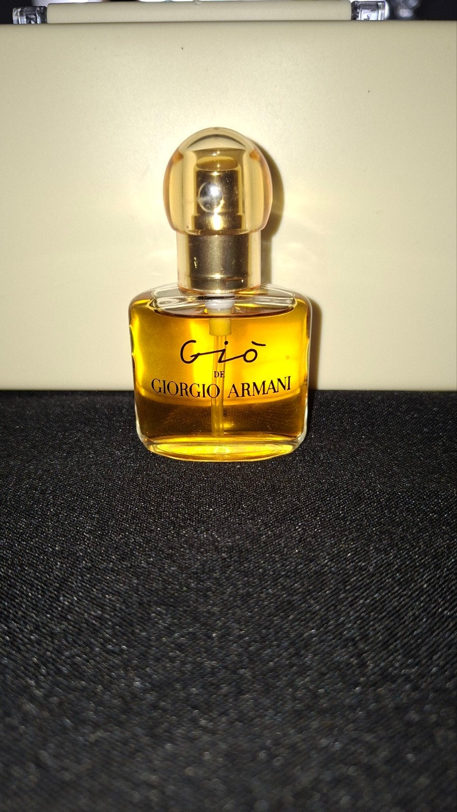 eau de parfum.GIORGIO ARMANI, Enlèvement