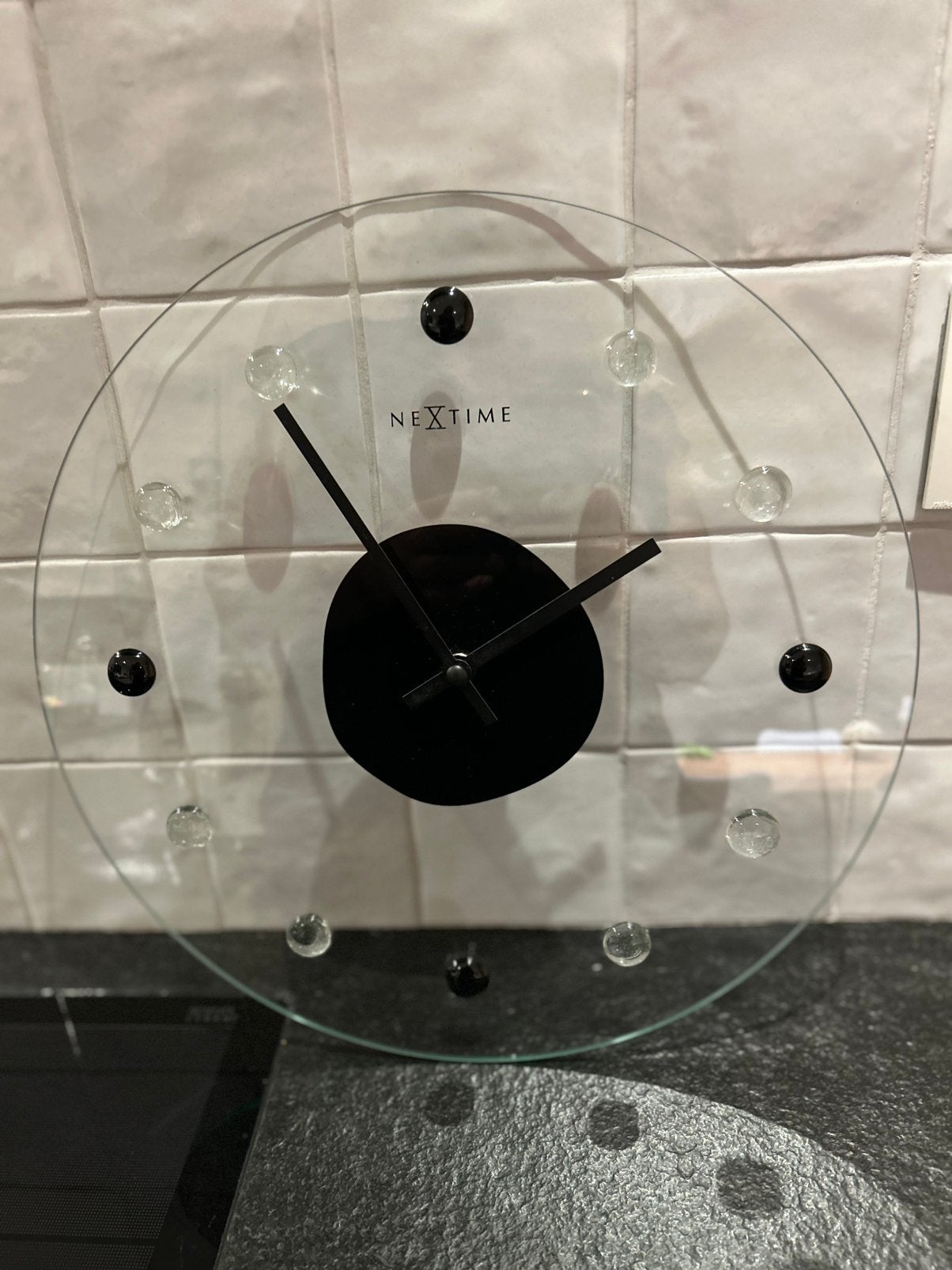 NeXtime "Retro" Design Wandklok – Glas & Zwart (Ø 31 cm), Ophalen, Wandklok, Zo goed als nieuw, Retro