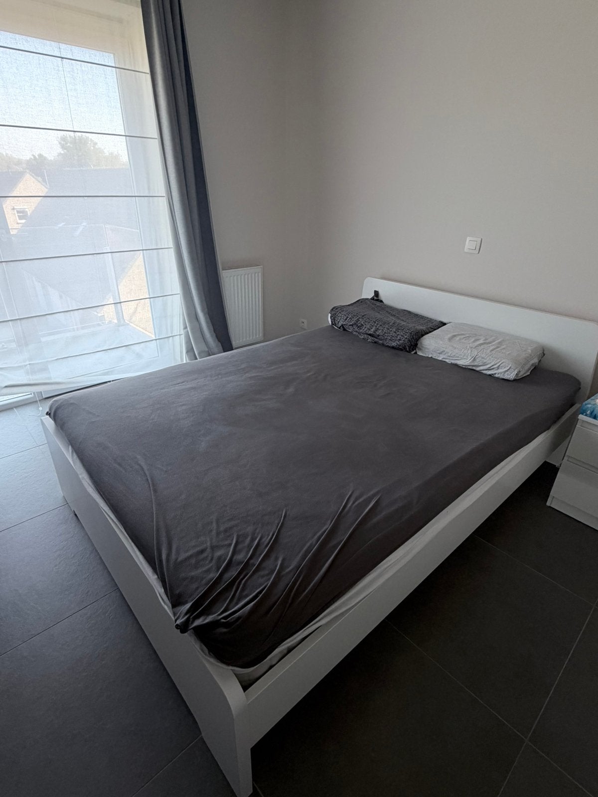 IKEA Bed (140x200 cm) inclusief Matras, Ophalen, Zo goed als nieuw, Twijfelaar