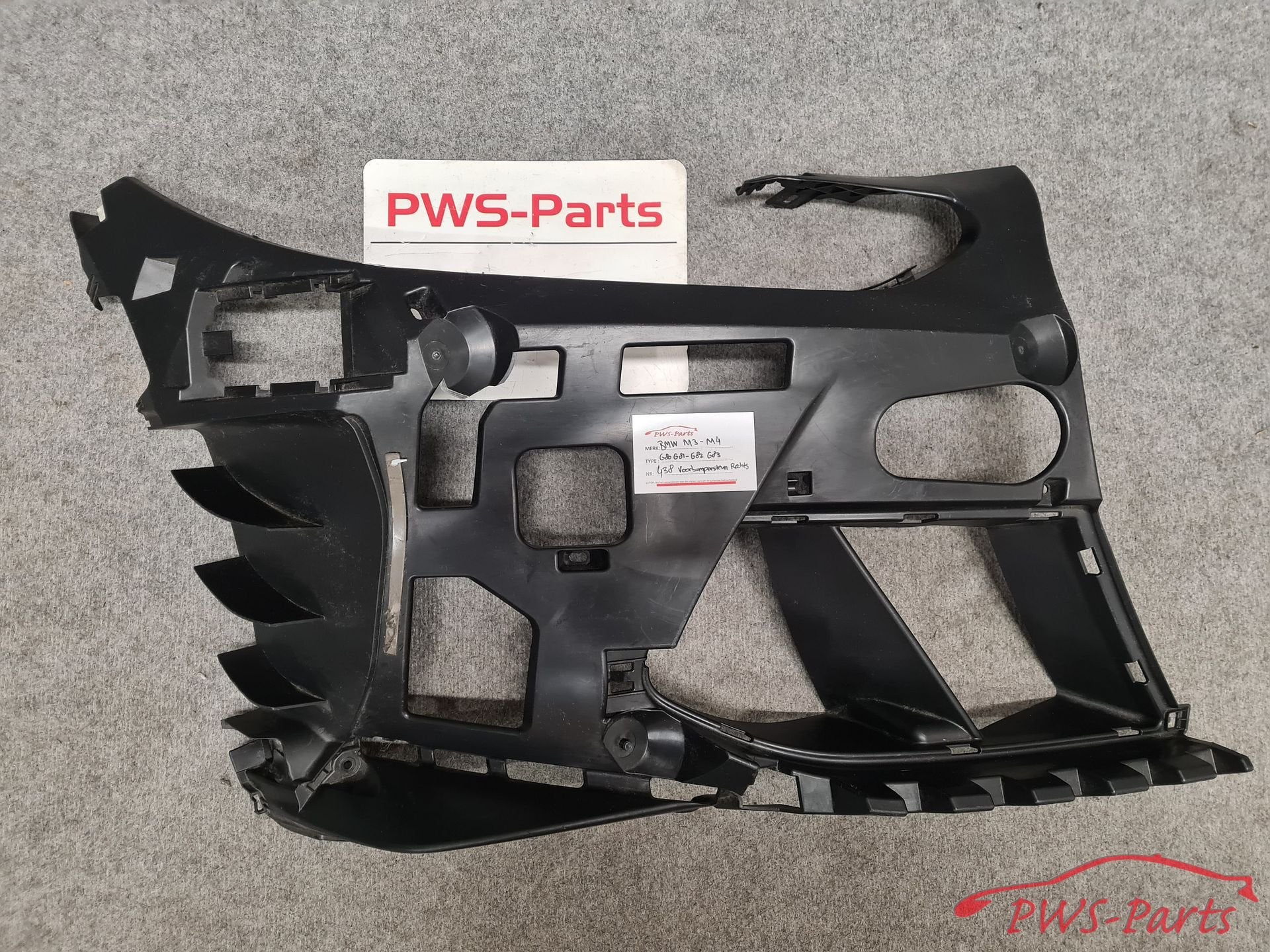 BMW M3 M4 G80 G81 G82 G83 BUMPERSTEUN ADAPTER RECHTS VOORBUM, -, Utilisé, -, -