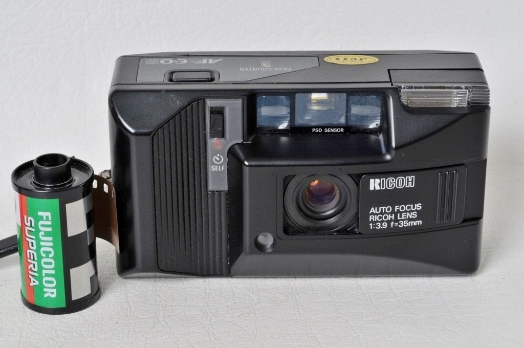 Ricoh AF 60 S. Vaste brandpuntsafstand f/3.9 35mm zilver, Ophalen of Verzenden, Gebruikt