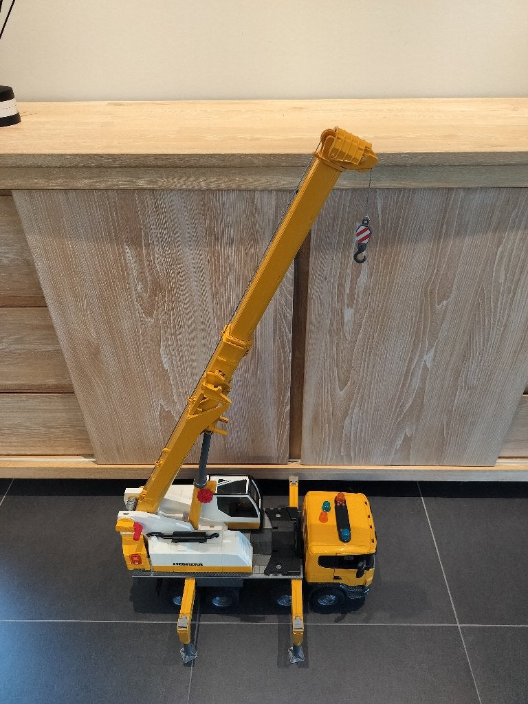 Bruder Scania Super 560R Liebherr Kraanwagen (03571), Kinderen en Baby's, Ophalen, Zo goed als nieuw