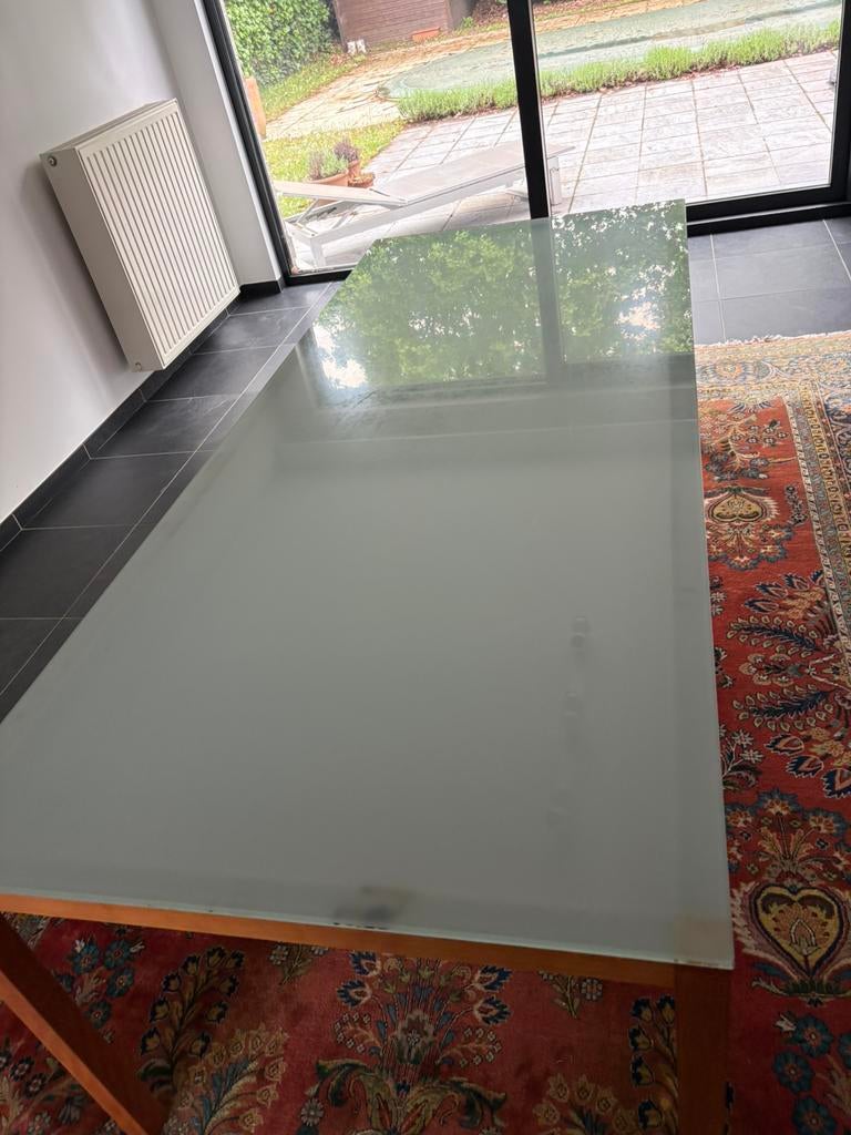 Tafel met glazen blad, Huis en Inrichting, Ophalen, Gebruikt, 200 cm of meer, 50 tot 100 cm
