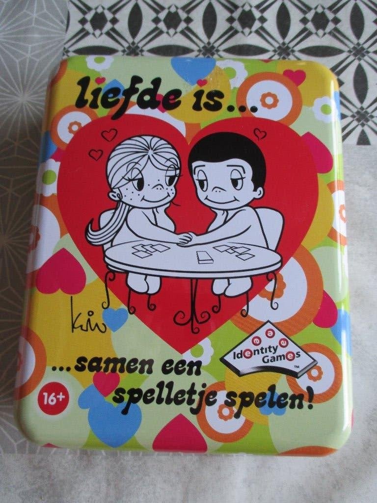 gezelschapspel liefde is .., Een of twee spelers, Ophalen of Verzenden, Zo goed als nieuw, Identity Games