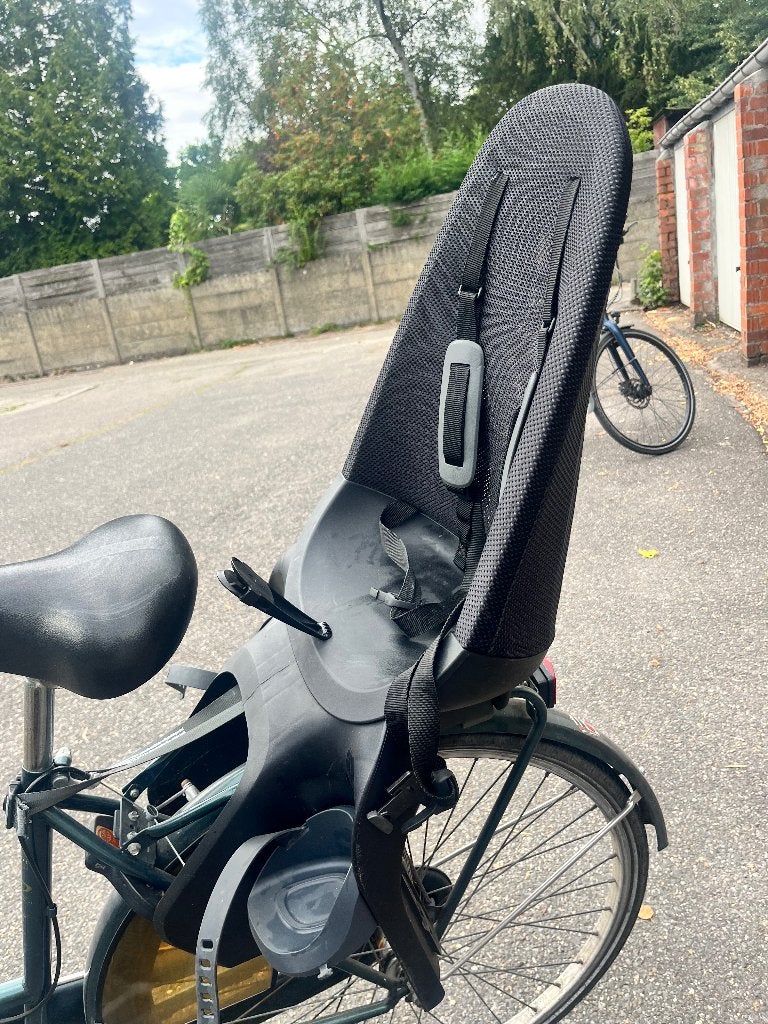 Qibbel air fietsstoel, Ophalen, Achterzitje, Voetsteuntjes, Zo goed als nieuw