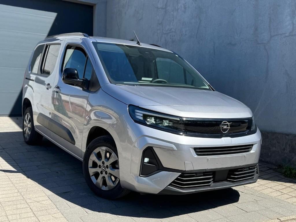 OPEL COMBO 1.5 DIESEL AUTOMAAT 5 ZITPLAATSEN 33000 KM, 4 cilinders, Dealer onderhouden, Zilver of Grijs, https://public.car-pass.be/vhr/cdcf1e9f-8fb5-412d-99a6-8cf90fd7ef96