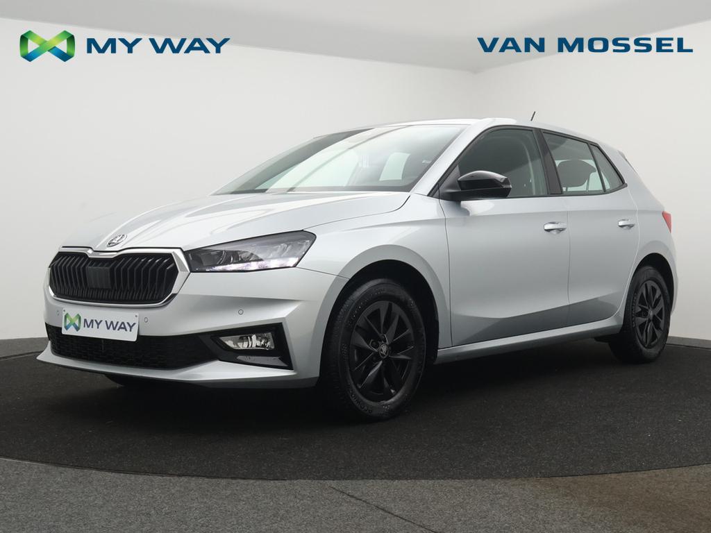 Skoda Fabia Fabia 1.0i Selection, Handgeschakeld, Alarm, Zilver of Grijs, Stadsauto