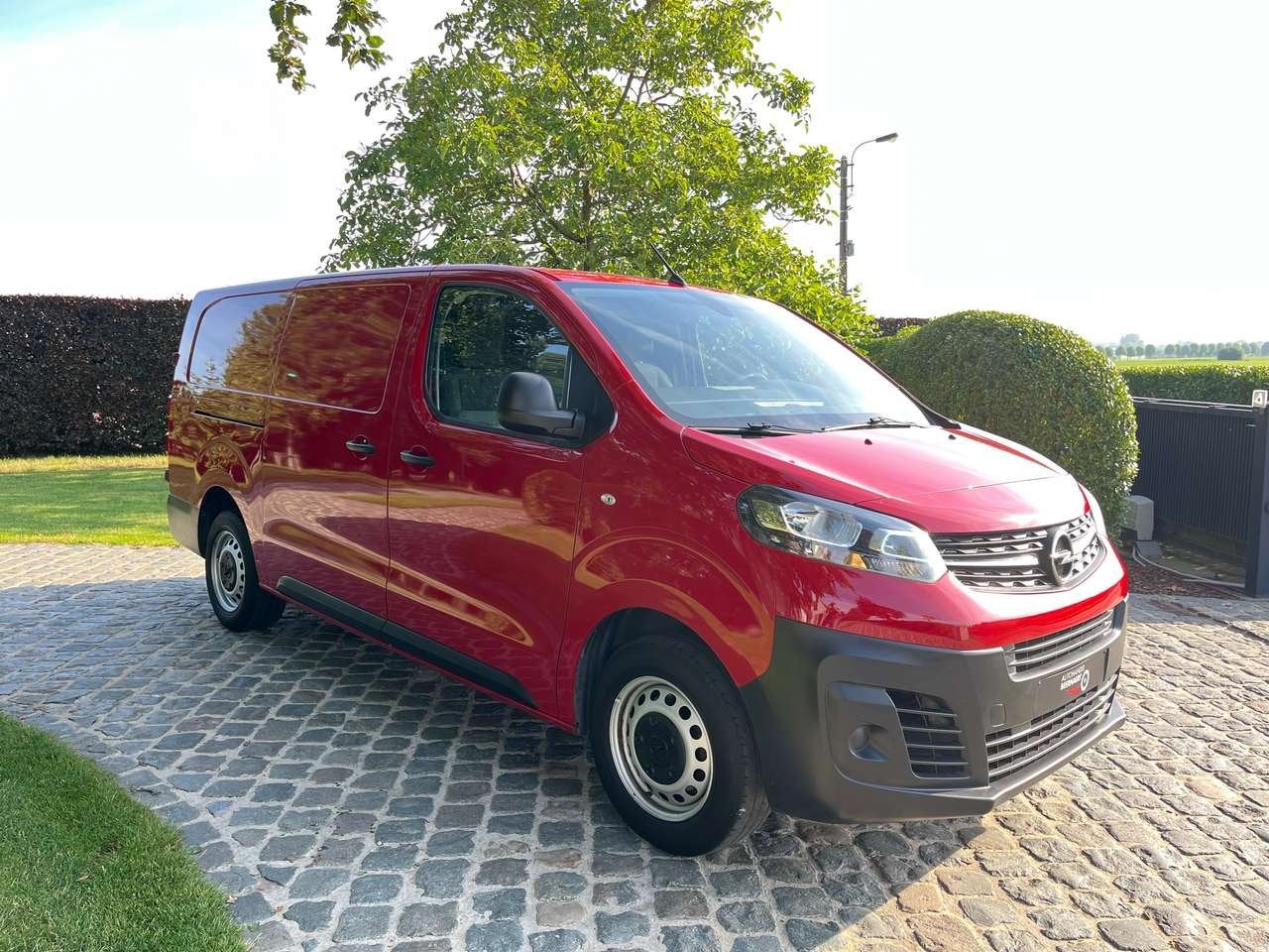 Opel Vivaro 2.0 TD L3H1/1eignr/96900km/Carplay/Camera/Cruis, Auto's, Bestelwagens en Lichte vracht, Zwart, 144 pk, 0 kg, Bedrijf
