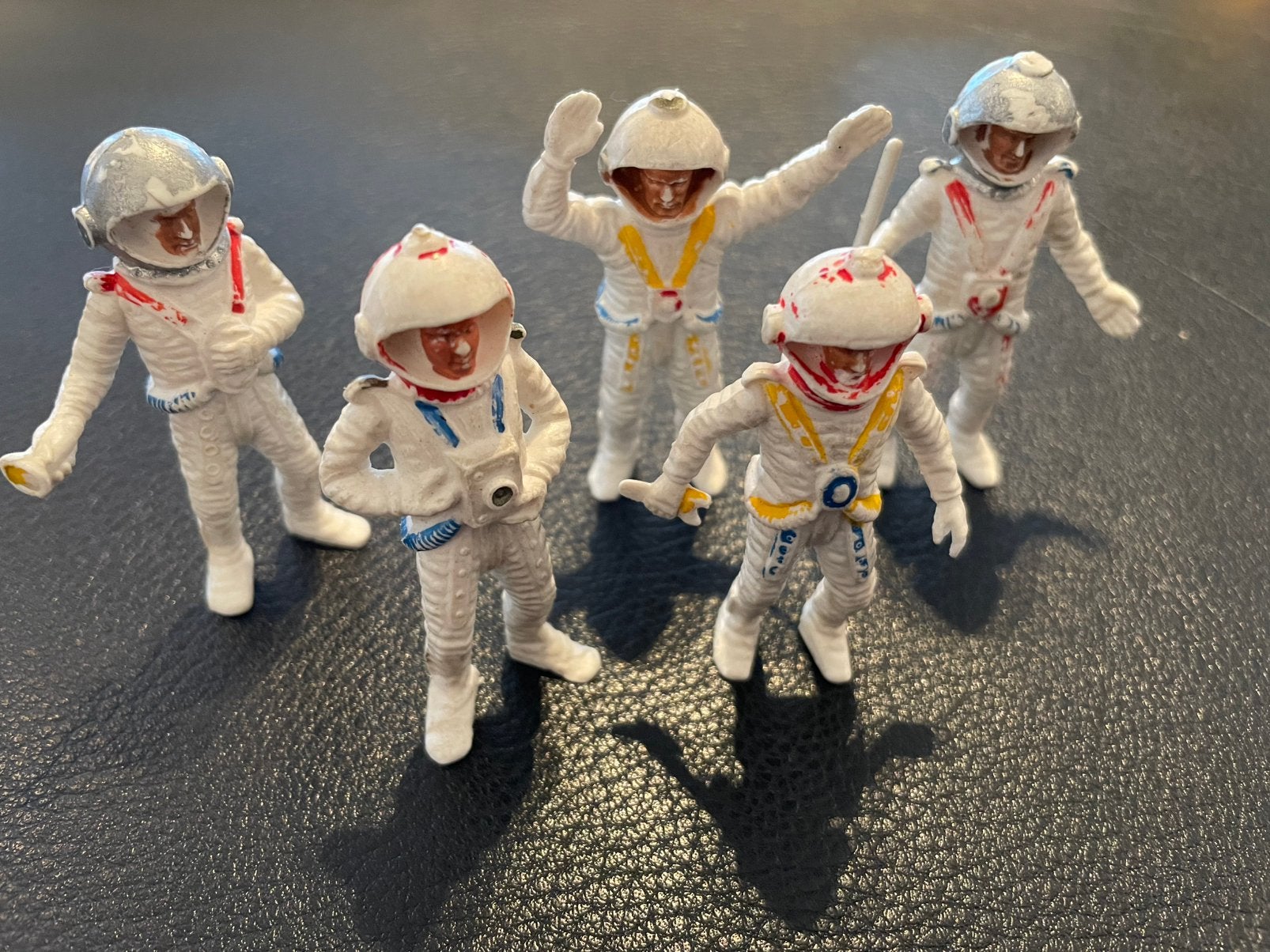 Space Toys Plastic - 1960 - W-Germany - 5 figuren - vintage, Ophalen, Zo goed als nieuw