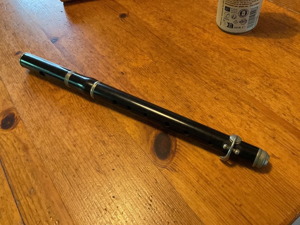 Piccolo ancien en bois - 1 valve, Musique & Instruments, Enlèvement ou Envoi, Utilisé, Autres types, Avec valise, étui ou housse