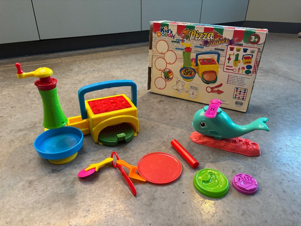 Set de jeu Play-Doh pour four à pizza + dauphin, Enlèvement ou Envoi, Comme neuf, Bricolage