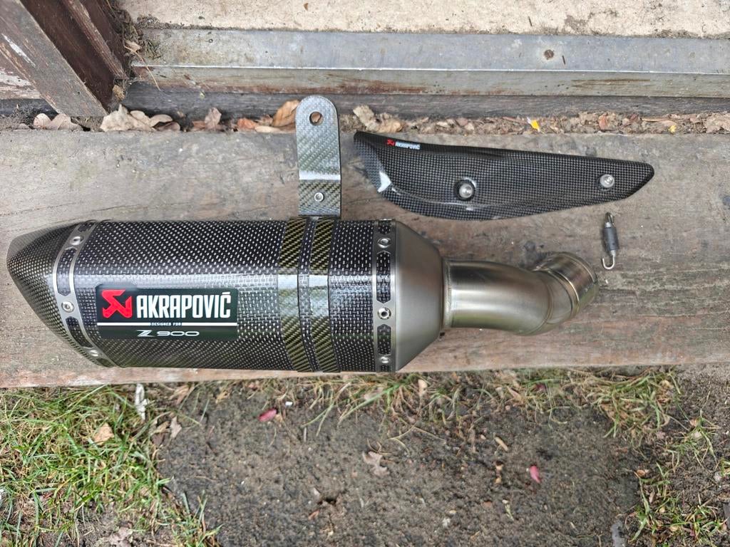 Uitlaat Akrapovic z900 2025, Ophalen