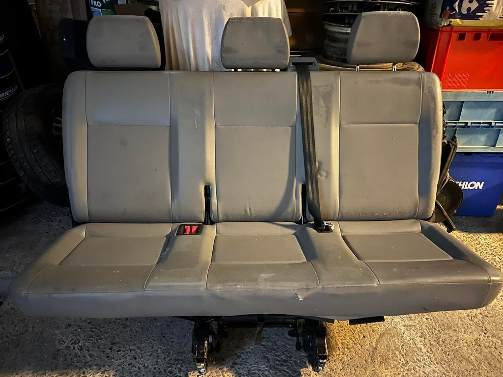 Banquette sieges arriere 3 places Volkswagen T5/T6/T6.1, Enlèvement, Volkswagen