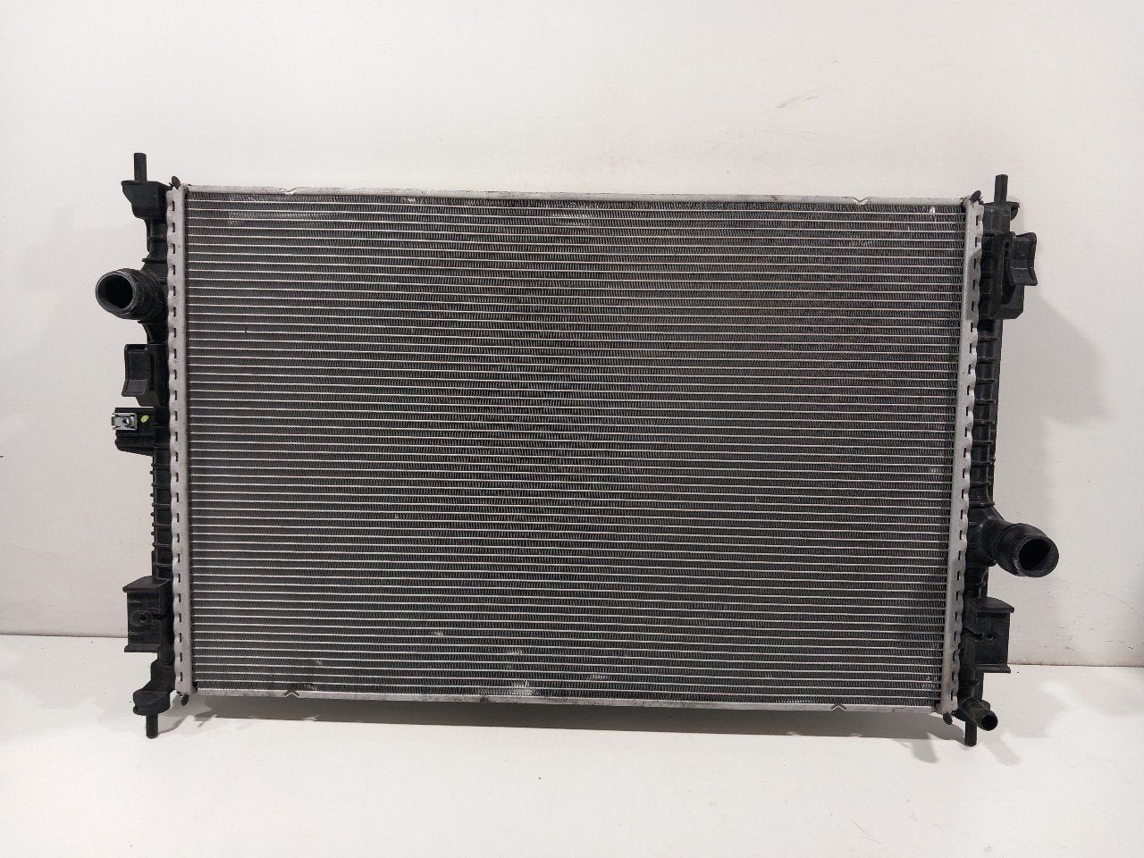 Radiateur Opel Grandland, Onderdelen@venauto.nl, Van der Ven Autorecycling B.V., Gebruikt, Ettenseweg 76, 4706 PB Roosendaal, The Netherlands