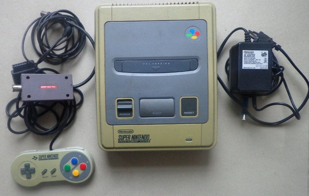 Super Nintendo + originele controller + aansluitkabels, Enlèvement ou Envoi, Utilisé, Avec 1 manette