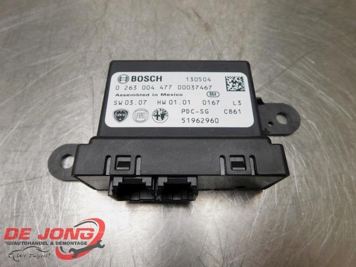 PDC Module van een Fiat 500L, Gebruikt, -, -, Ophalen of Verzenden