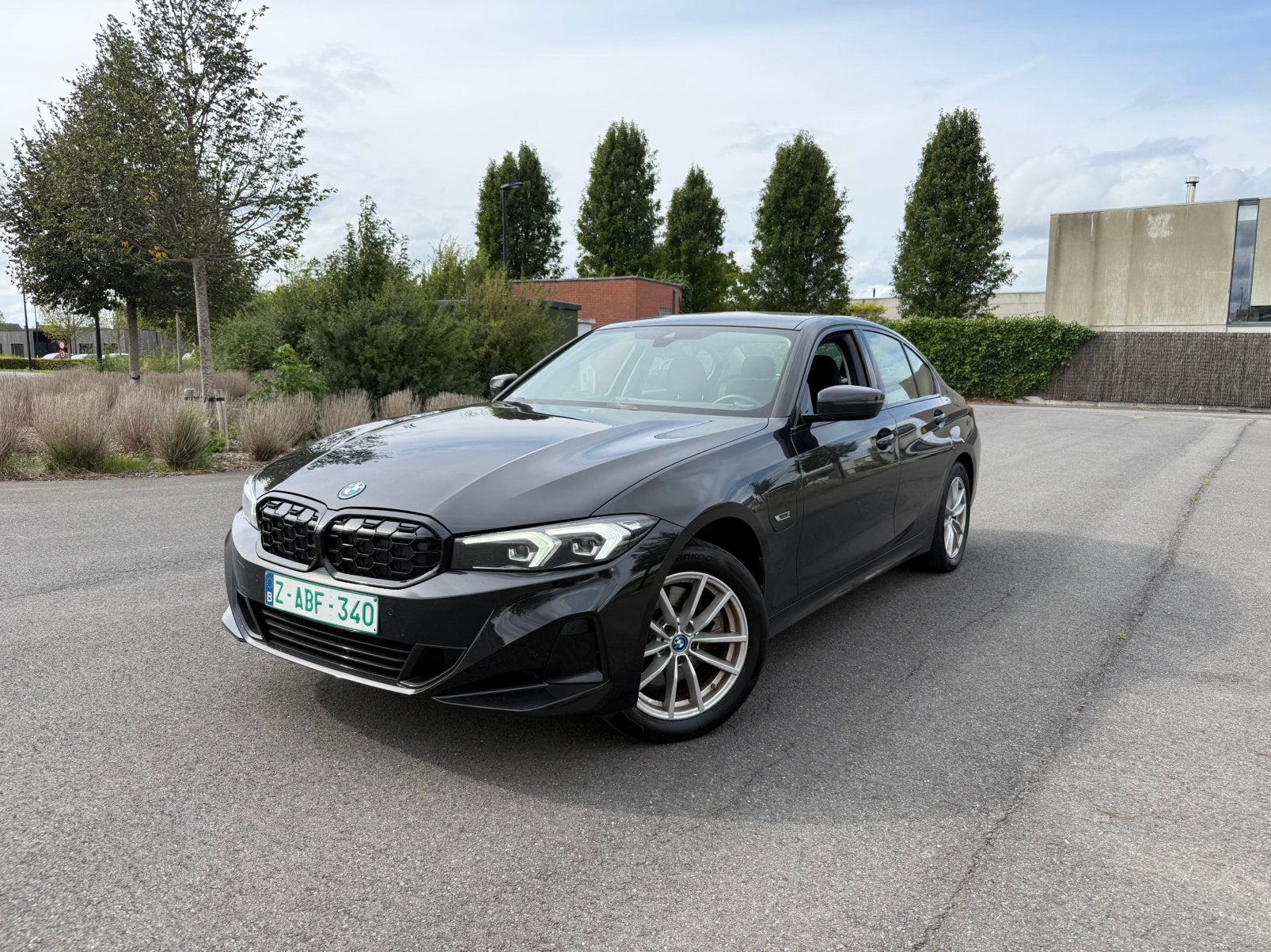 Bmw 320e hybride/benzine 2023, Auto's, BMW, Automaat, 4 deurs, Zwart, 150 kW